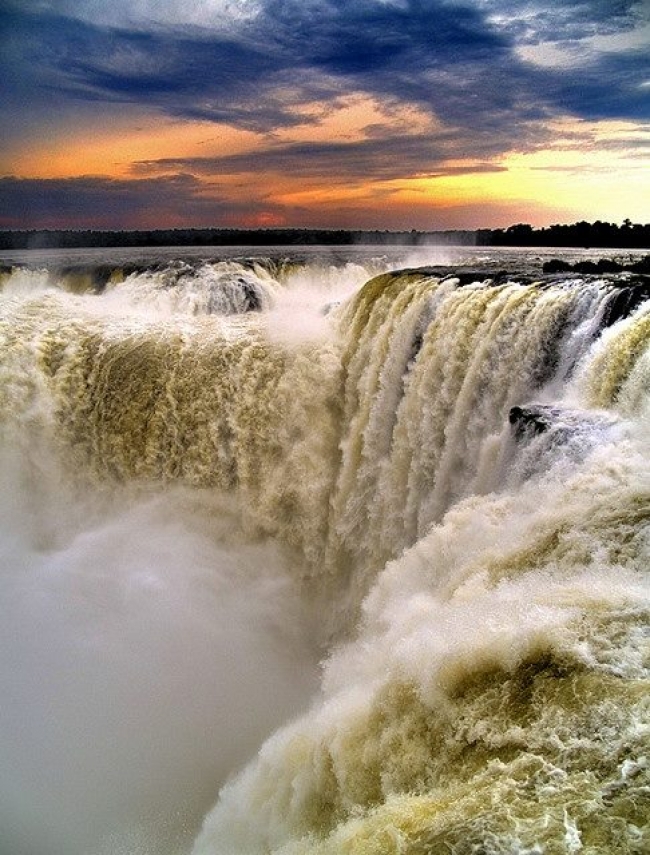 Viaje a Cataratas del Iguaz en Noviembre/ Diciembre - Paquete de 3 noches - [Argentina]