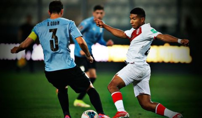  Paquete para ver a Peru Uruguay por las eliminatorias de la Copa del Mundo 