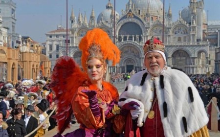 Paquete al Carnaval de Venecia...